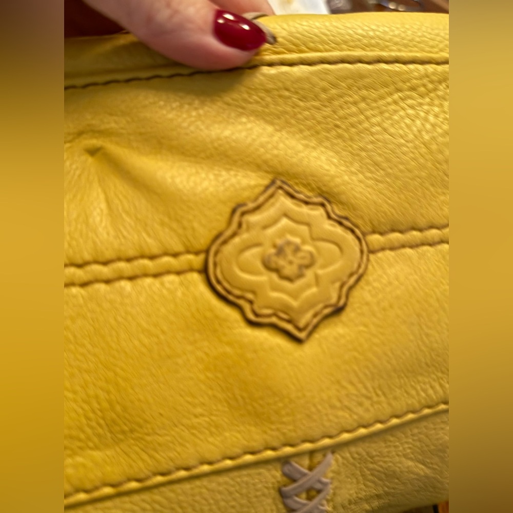 Oryany Womens Yellow & Tan Pebbled Leather Tote Shoulder Bag Multi Pockets - Picture 11 of 11